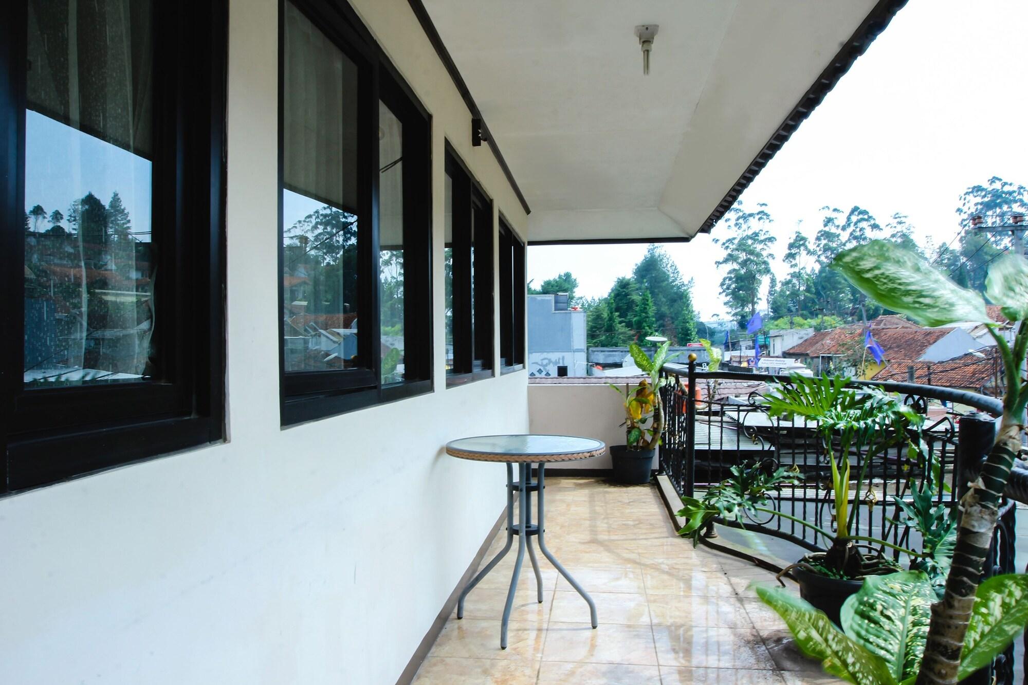 Reddoorz Near Cikole Lembang Exterior foto