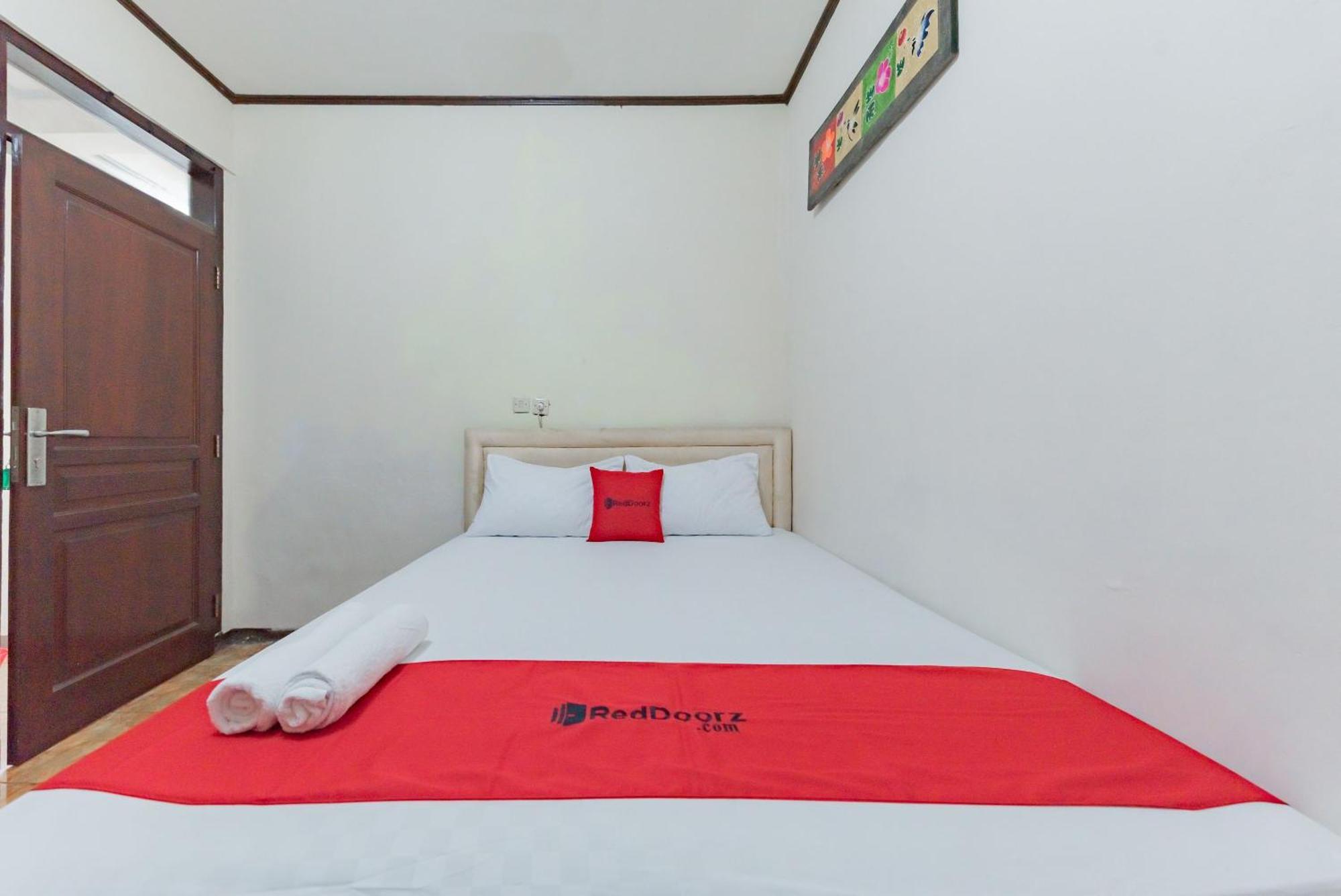 Reddoorz Near Cikole Lembang Exterior foto