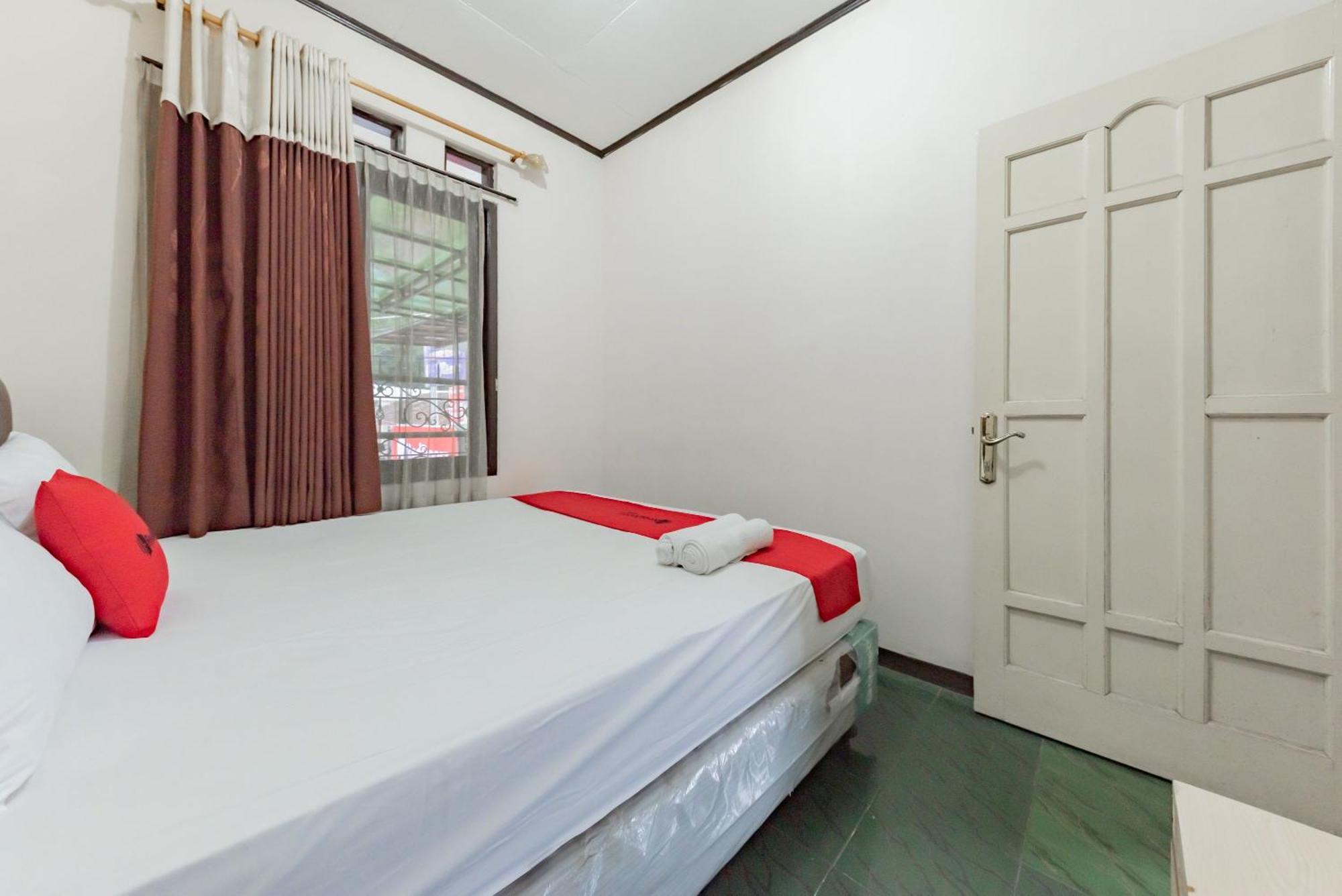 Reddoorz Near Cikole Lembang Exterior foto