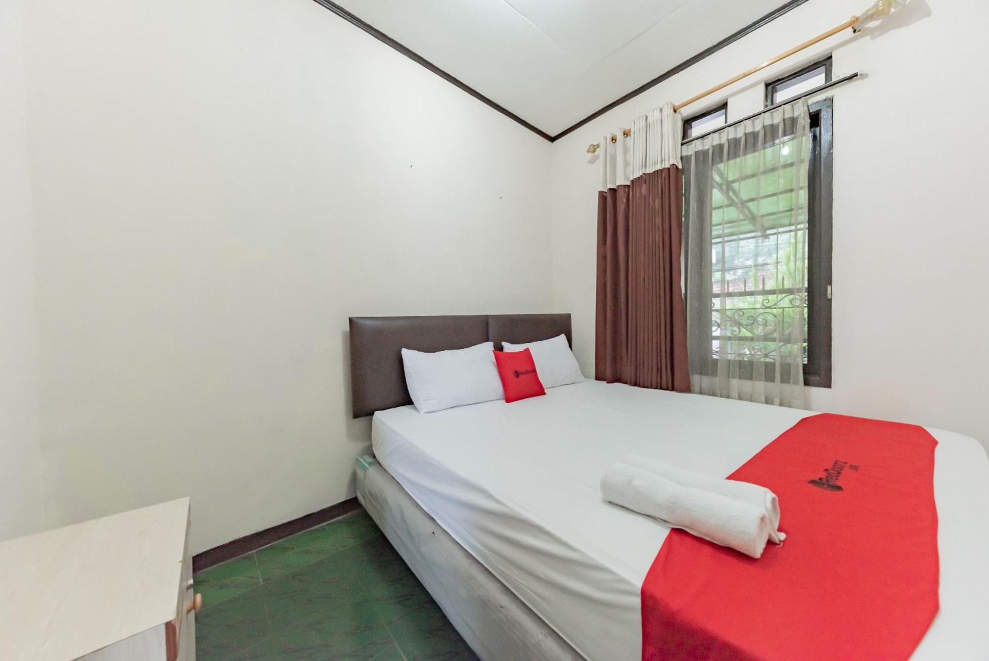 Reddoorz Near Cikole Lembang Exterior foto