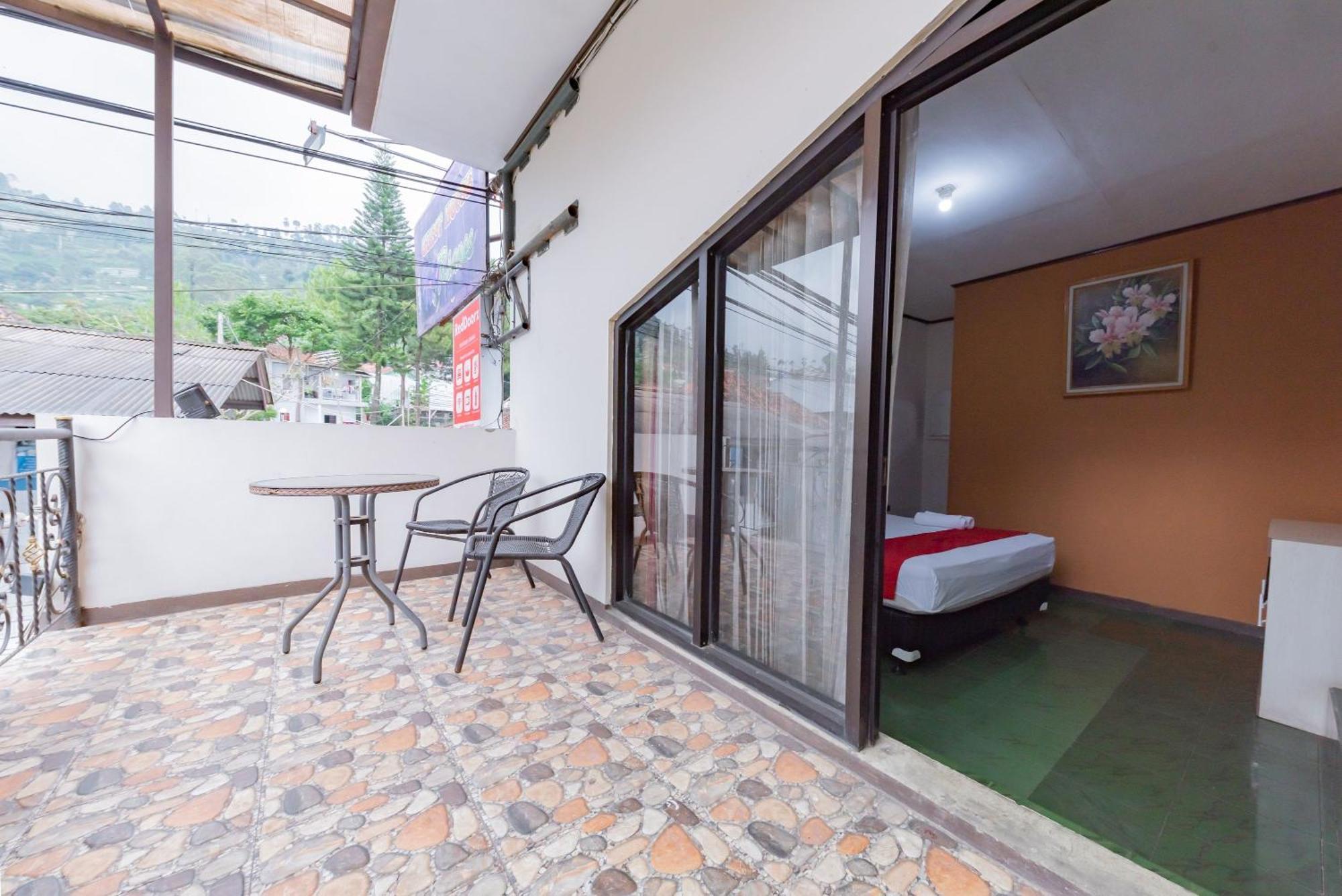 Reddoorz Near Cikole Lembang Exterior foto