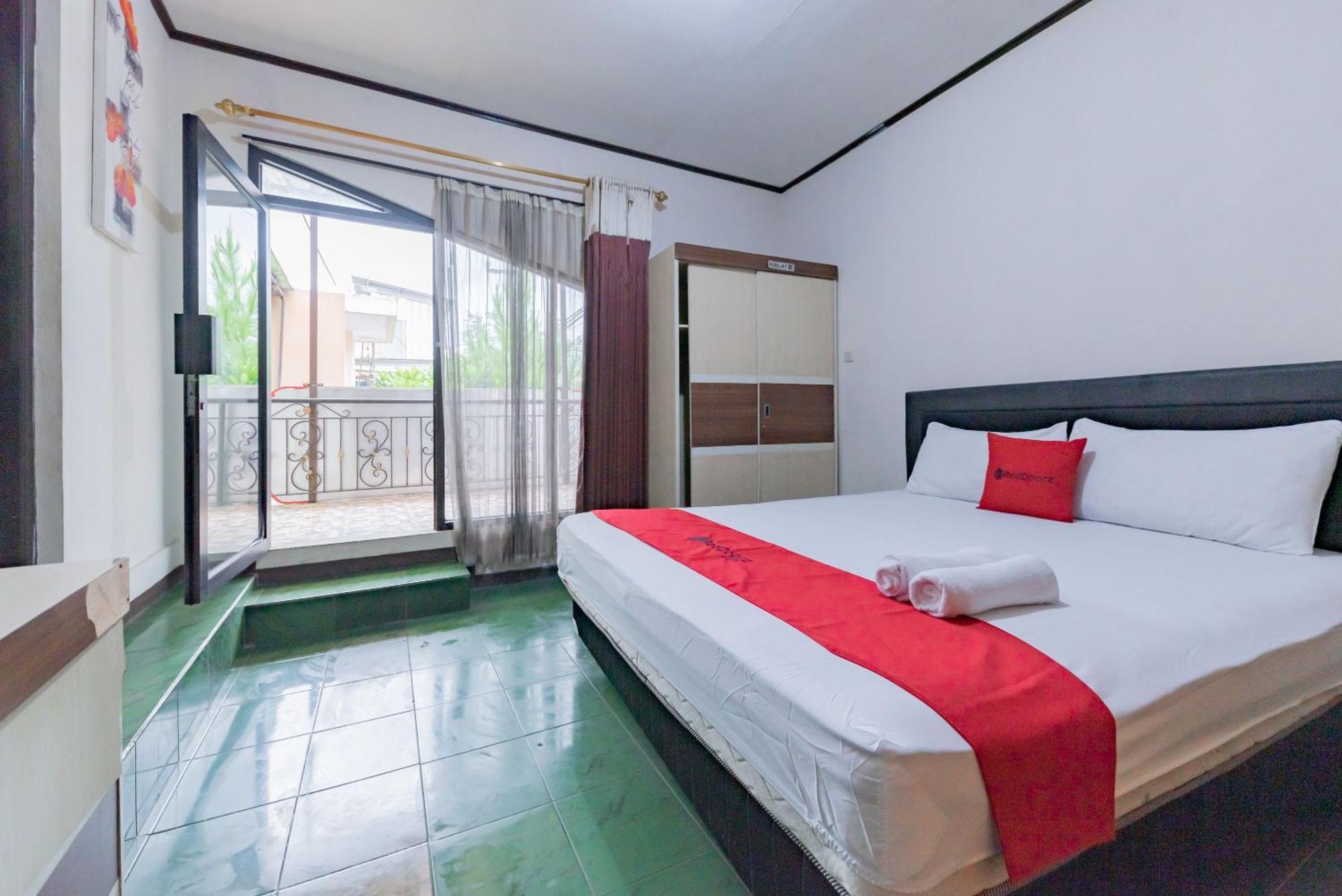 Reddoorz Near Cikole Lembang Exterior foto